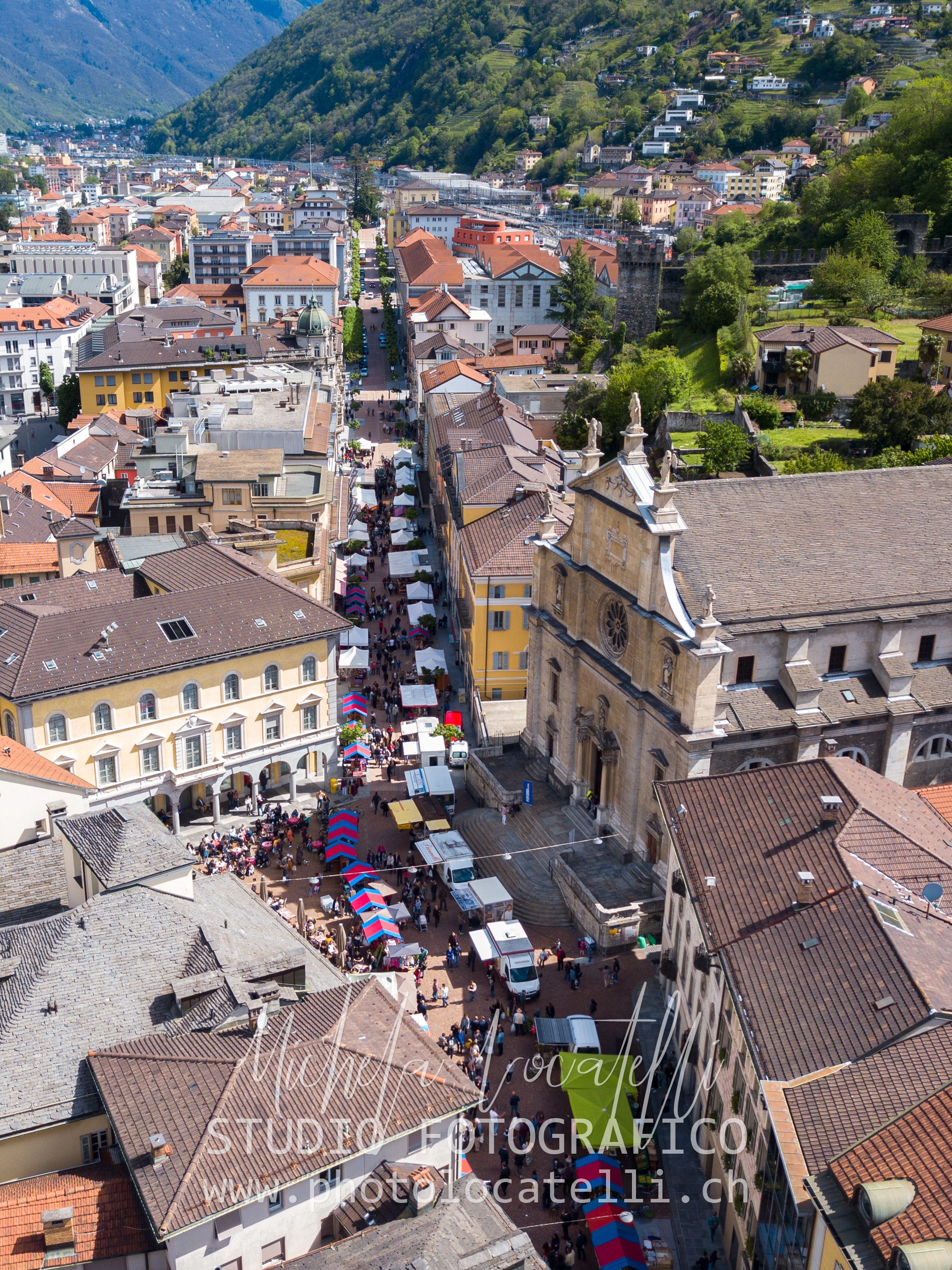 Bellinzona 2019,Bellinzona,Bellinzonese,Landscape,Places,Schweiz,Switzerland,cittÃ ,city,drone,michela@photolocatelli.ch,paesaggio,palazzo civico,photolocatelli.ch,svizzera,swiss,ticino,ticino turismo,