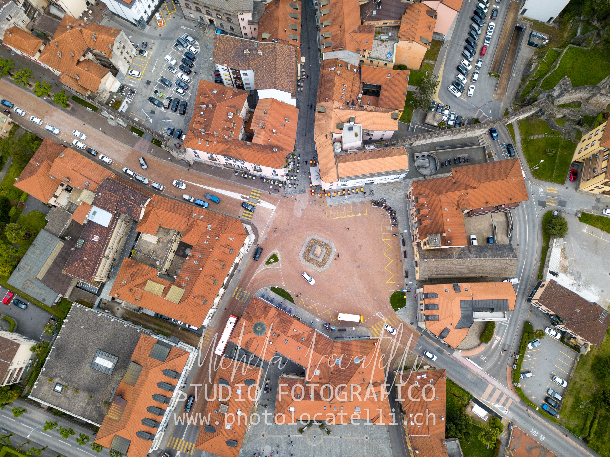 Bellinzona 2019,Bellinzona,Bellinzonese,Landscape,Places,Schweiz,Switzerland,cittÃ ,city,drone,michela@photolocatelli.ch,paesaggio,palazzo civico,photolocatelli.ch,svizzera,swiss,ticino,ticino turismo,