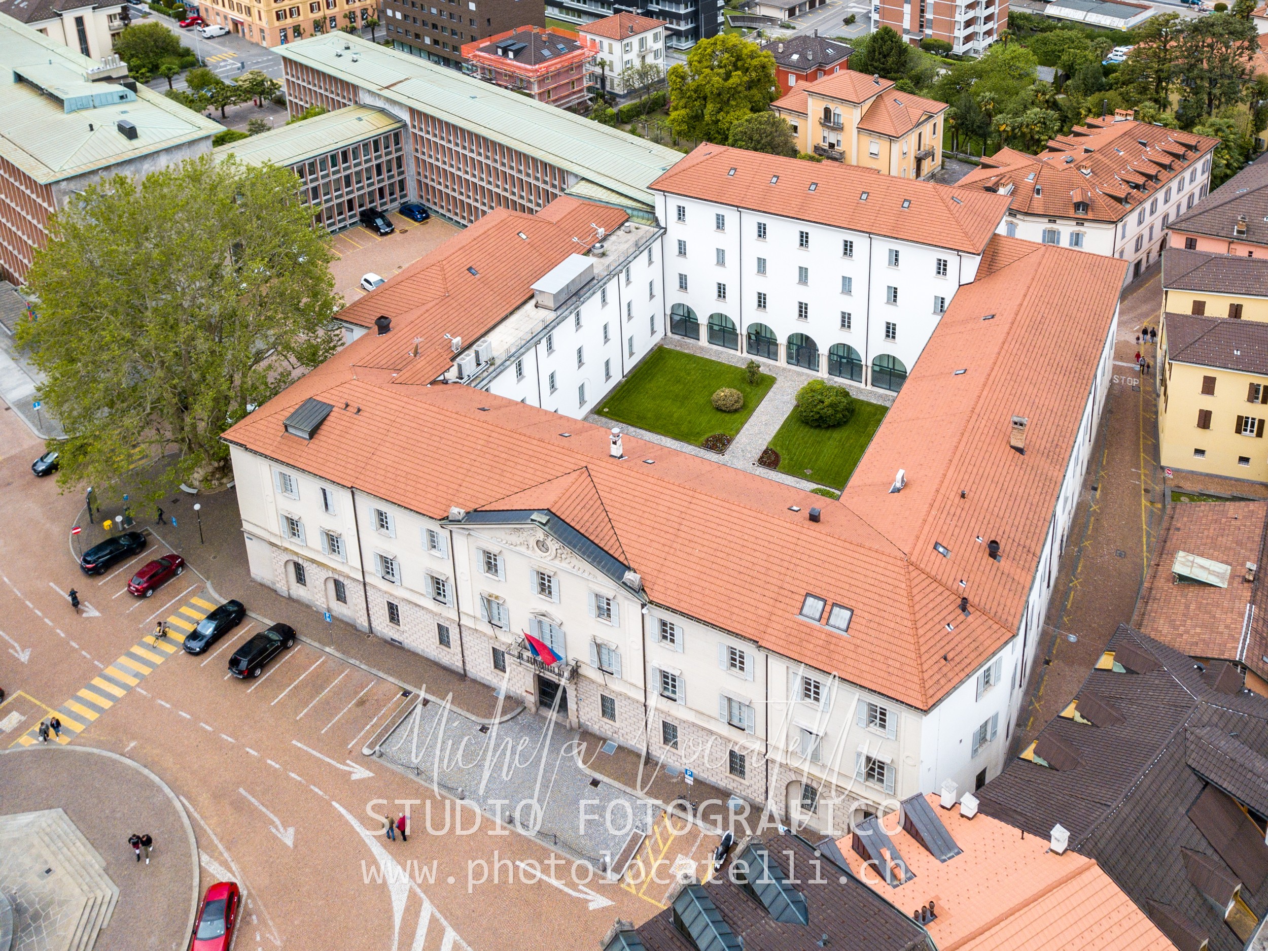 Bellinzona 2019,Bellinzona,Bellinzonese,Landscape,Places,Schweiz,Switzerland,cittÃ ,city,drone,michela@photolocatelli.ch,paesaggio,palazzo civico,photolocatelli.ch,svizzera,swiss,ticino,ticino turismo,