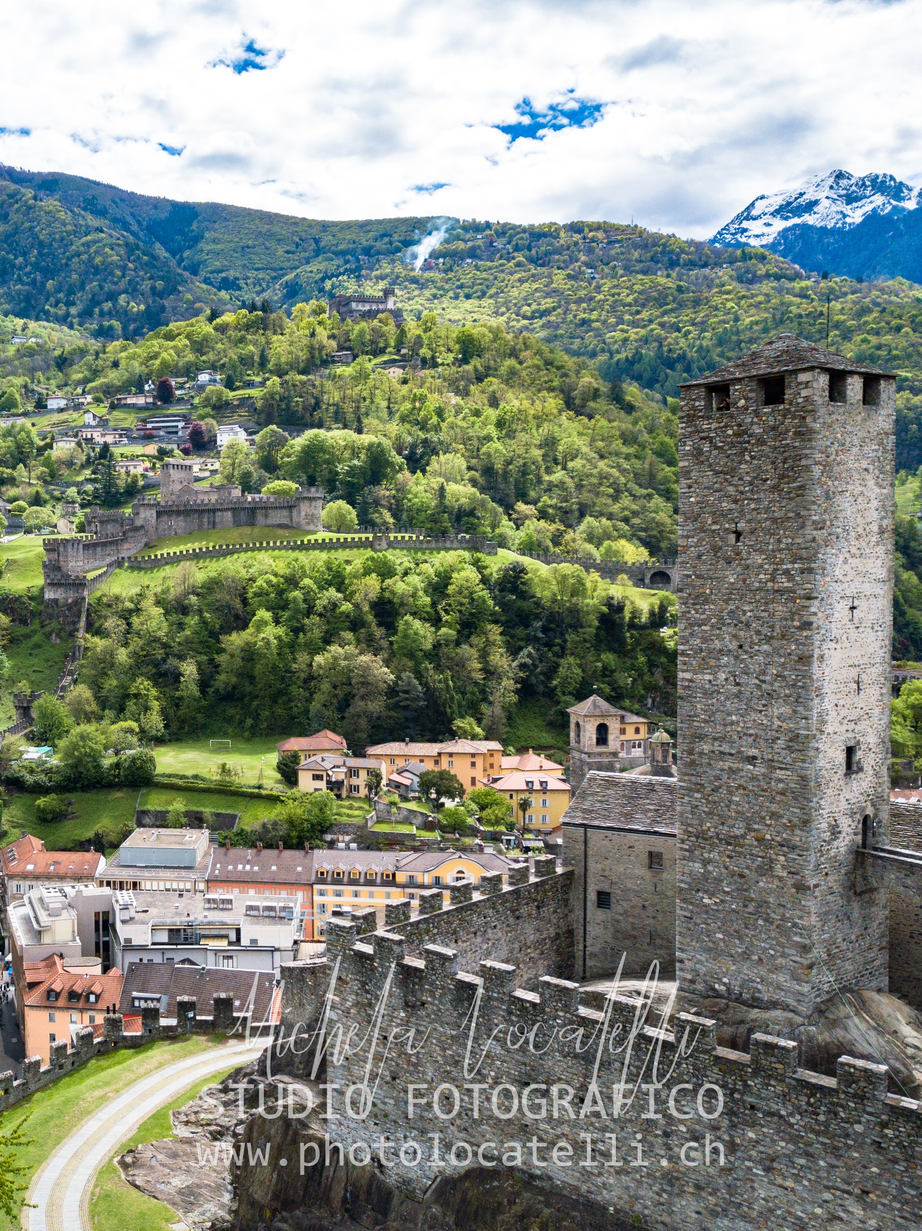 Bellinzona 2019,Bellinzona,Bellinzonese,Landscape,Places,Schweiz,Switzerland,cittÃ ,city,drone,michela@photolocatelli.ch,paesaggio,palazzo civico,photolocatelli.ch,svizzera,swiss,ticino,ticino turismo,