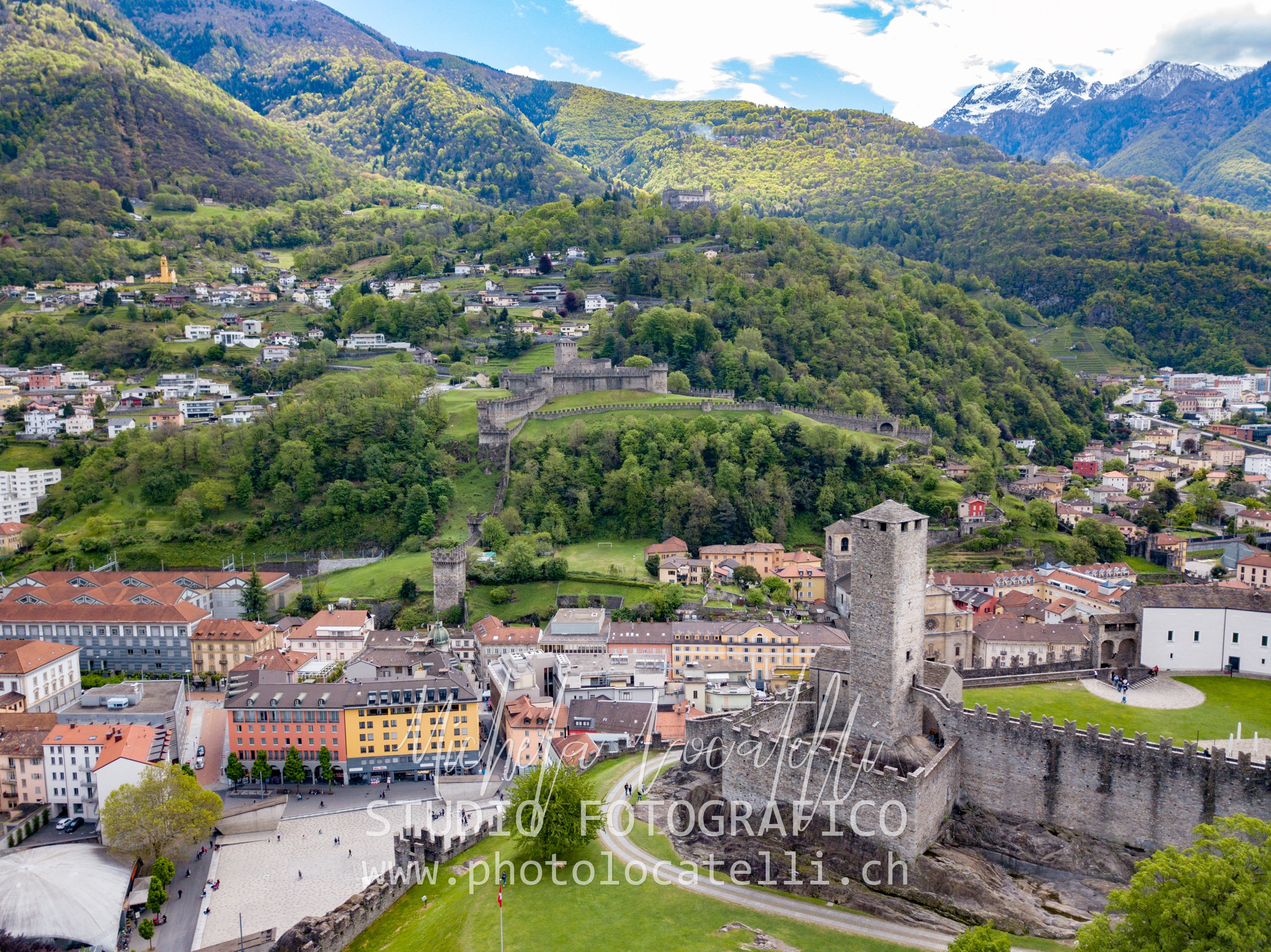 Bellinzona 2019,Bellinzona,Bellinzonese,Landscape,Places,Schweiz,Switzerland,cittÃ ,city,drone,michela@photolocatelli.ch,paesaggio,palazzo civico,photolocatelli.ch,svizzera,swiss,ticino,ticino turismo,