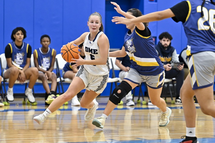 Sophie_Basketball